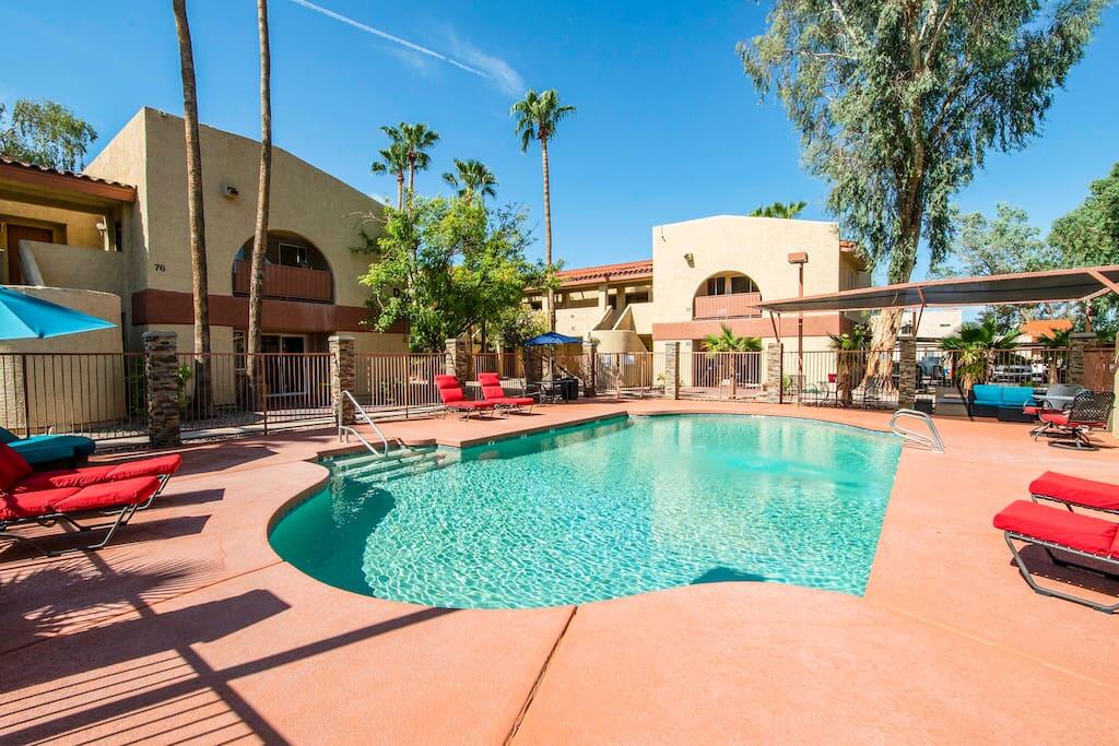 44B CASA GRANDE Modern 1bd 1ba Condo Heated Pool - thumb 0