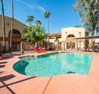 44B CASA GRANDE modern 1bd 1ba condo heated pool - Accommodation Ohio