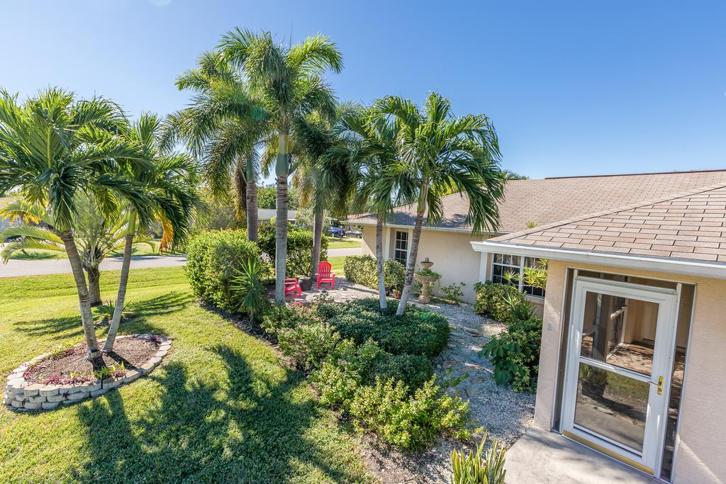 5828 SW 1st Place Home - thumb 1