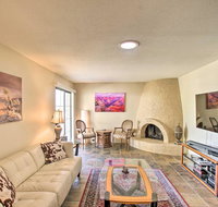 Adobe Home with Pool Access, 8Mi to Tempe Beach! - Accommodation Ohio