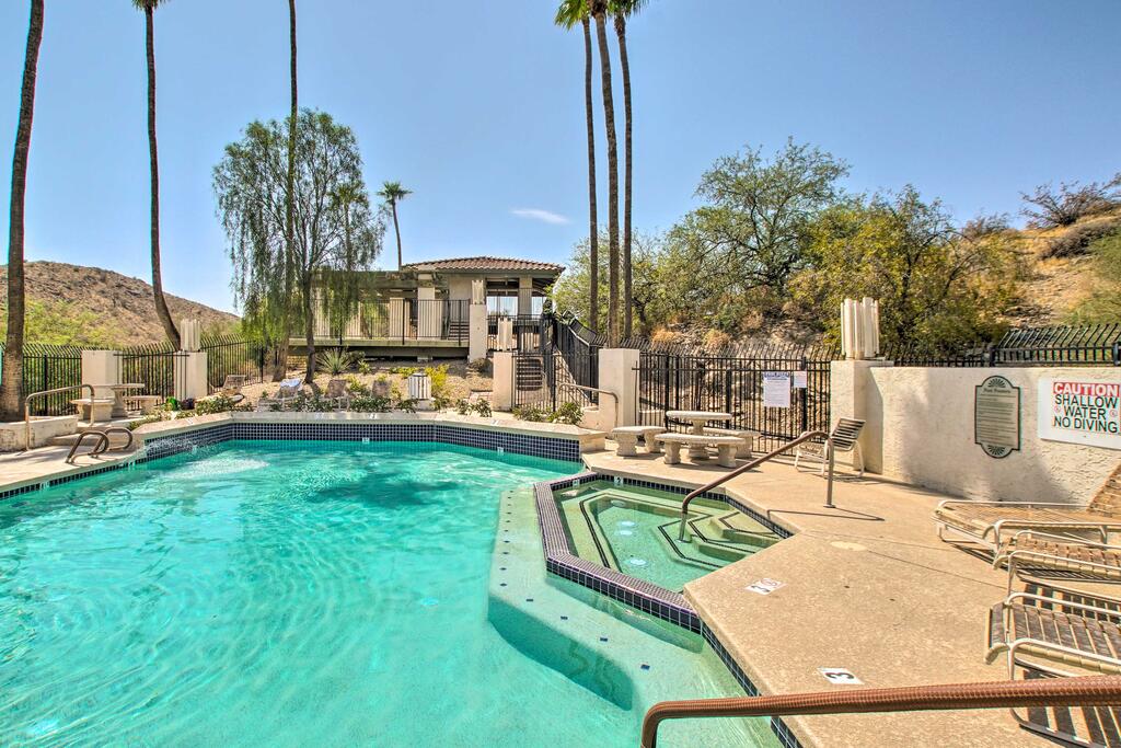 Adobe Home With Pool Access, 8Mi To Tempe Beach! - thumb 1