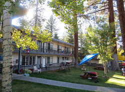 Americana Village
