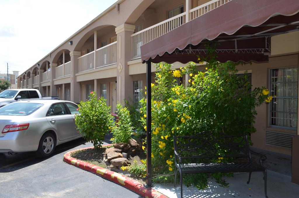 Americas Best Value Inn-Near NRG Park/Medical Center - thumb 0