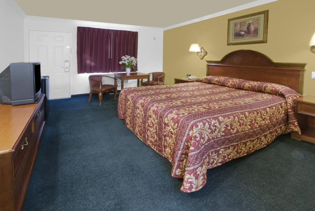 Americas Best Value Inn-Rialto - thumb 1