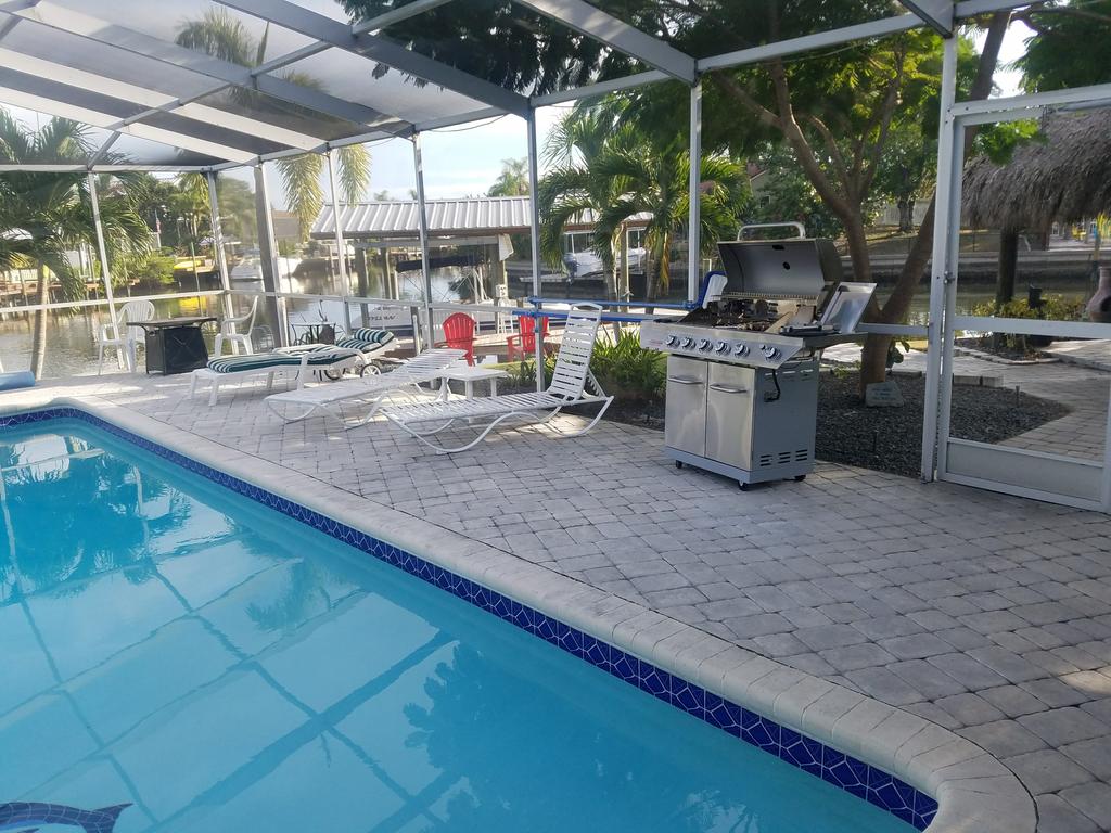 Apollo Beach Home W/ Pool, Room To Entertain, Pet Friendly! Home - thumb 3