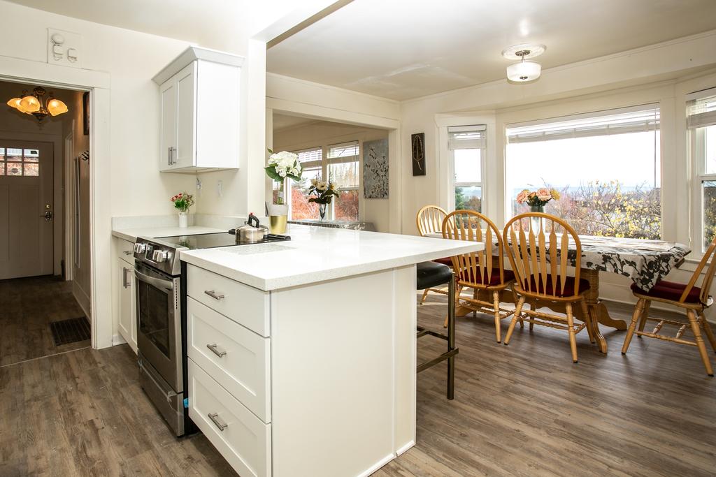 Arboretum View 2 BR House - thumb 1