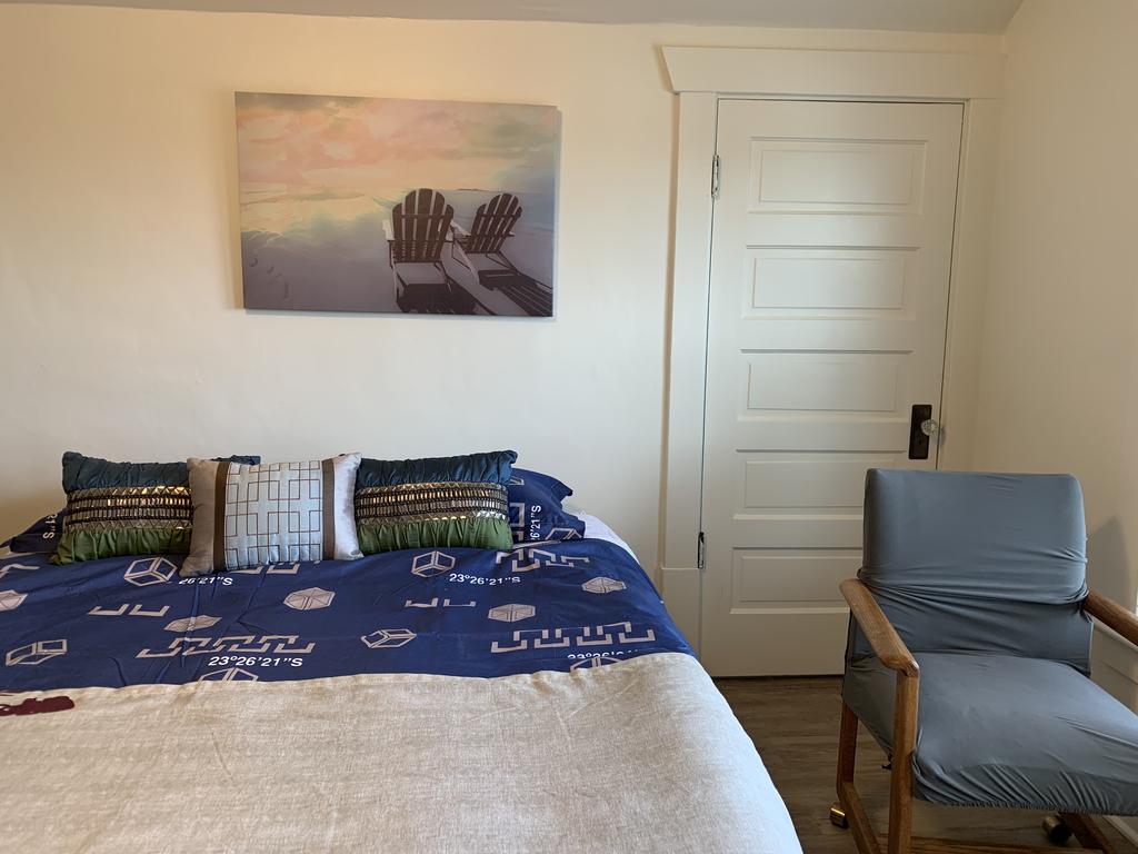 Arboretum View 2 BR House - thumb 3