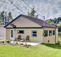 Bayfront 2BR Wolcott House with Private Dock! - Accommodation Ohio