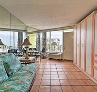 Beach Bunny Dream Studio with Pool and Ocean View - Accommodation Ohio
