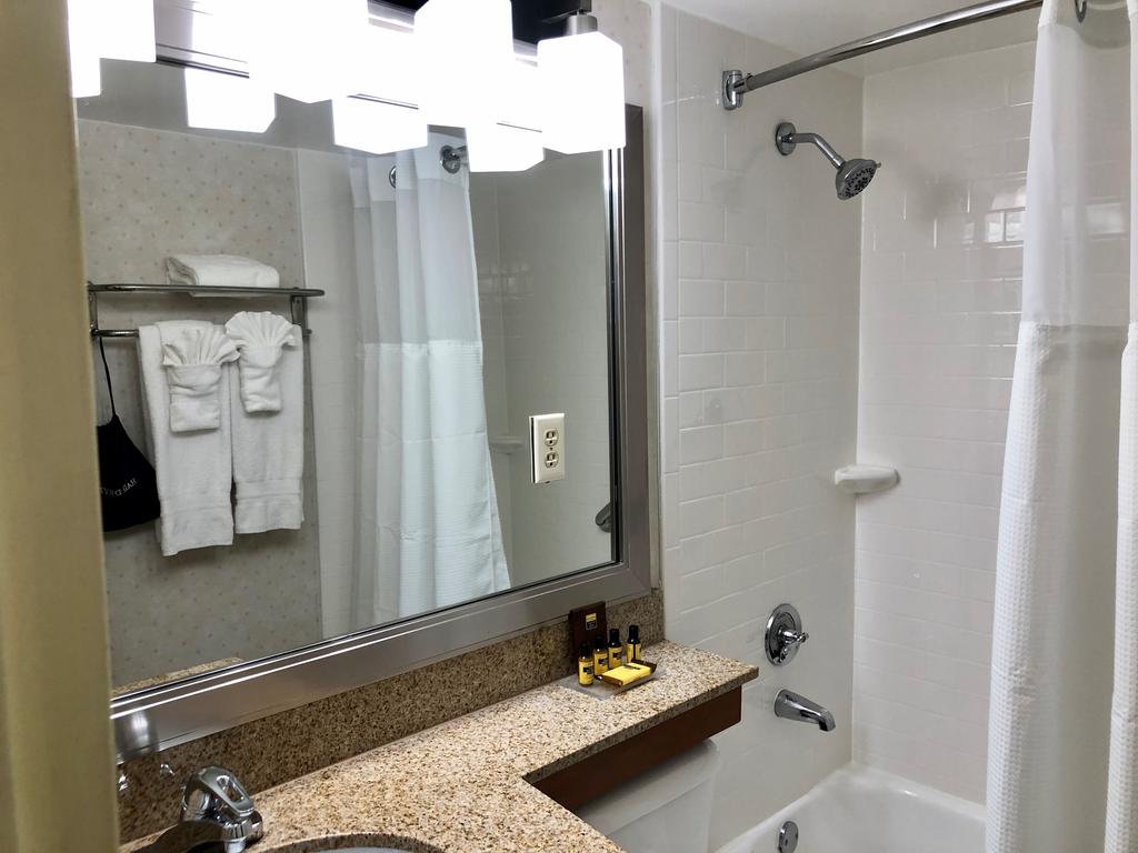 Best Western Plus Grosvenor Airport Hotel - thumb 1