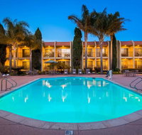 Best Western Plus Royal Oak Hotel - Accommodation Ohio