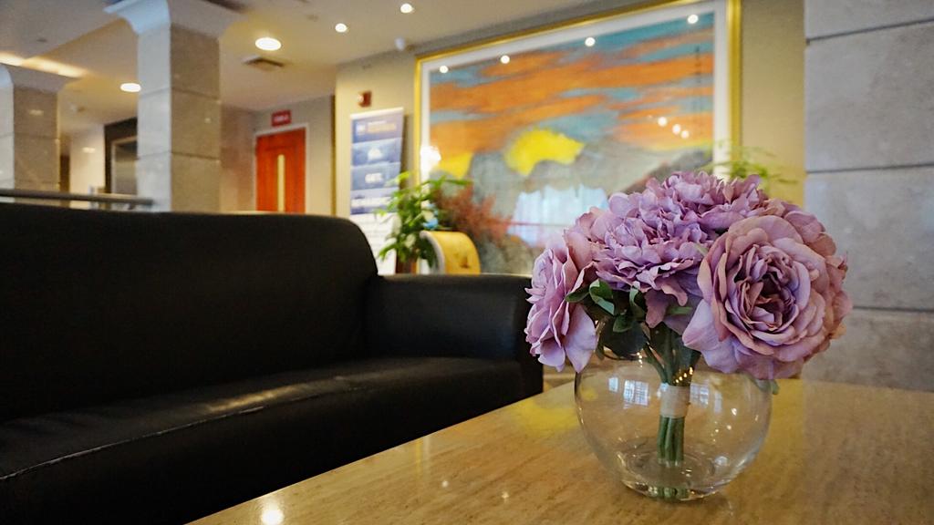 Best Western Queens Court - thumb 1