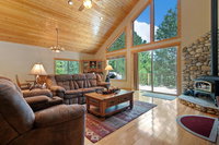 Black Pine Retreat- 5 Mins from Southgate of Yosemite Accommodation Ohio