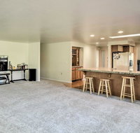 Blooming Family Home on Kitsap Golf Course! - Accommodation Ohio