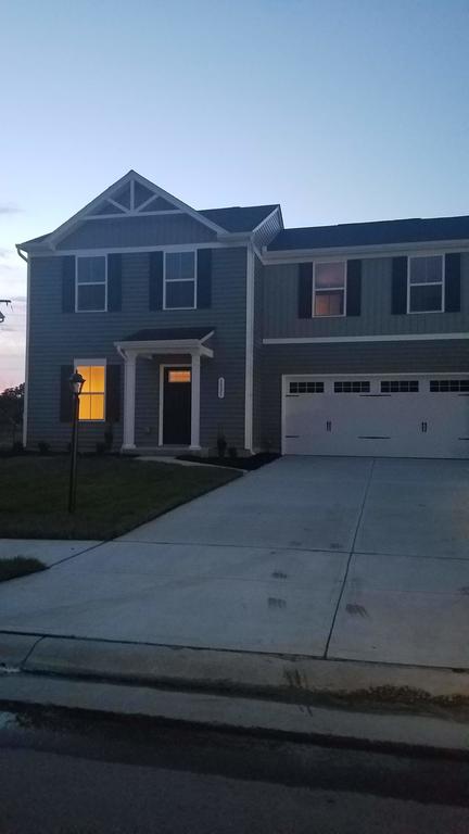 Brand New House, New Carpets, Quiet - thumb 2