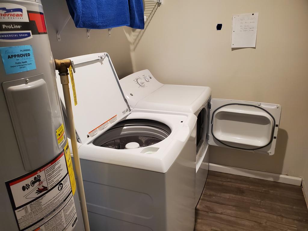 Brand New House, New Carpets, Quiet - thumb 1