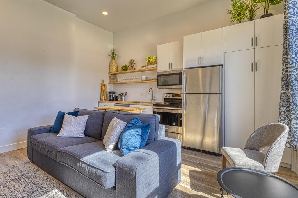 Brand New Two Bedroom Apartment - Temple Square, Vivint Arena, City Creek, Salt Palace, Gateway - thumb 1