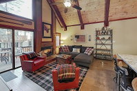 Brookside Townhome 3 Beaches  Skiing Nearby townhouse Accommodation Ohio