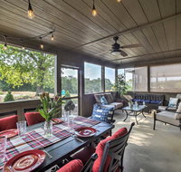 Cabin with Pool Access - Steps to Table Rock Lake - Accommodation Ohio