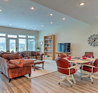 Camdenton Home - Pool Less Than 1 Mi to Lake of the Ozarks - Accommodation Ohio