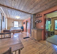 Carbondale Cottage with Fire Pit - 3 Mi to SIU - Accommodation Ohio