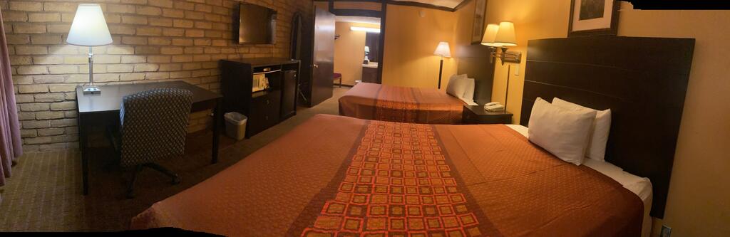 Carthage Inn - thumb 1