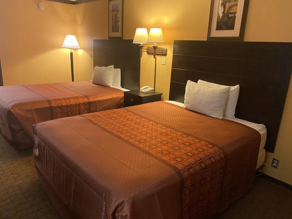 Carthage Inn - thumb 3