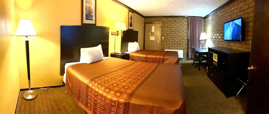 Carthage Inn - thumb 2