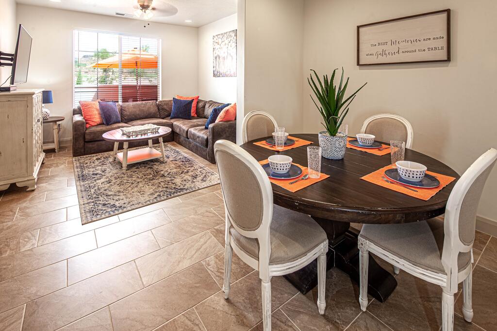 Casitas 1917 Cylinder Fire Pit, Sleeps 12, Pool Access, X-BOX 360 Over 30 Games - thumb 1