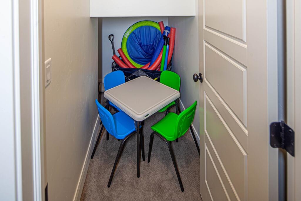 Casitas 1917 Cylinder Fire Pit, Sleeps 12, Pool Access, X-BOX 360 Over 30 Games - thumb 3