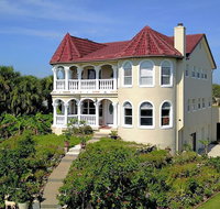 Castle by the Sea, 7 Bedroom, Ocean View, Putting Green, Tiki Bar, Sleeps 17 - Accommodation Ohio