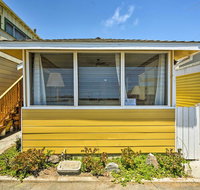 Catalina Island Cottage - Walk to Main St & Beach! - Accommodation Ohio