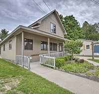 Cedar Home w/ Fire Pit & Grill  3 Mi to Lakes - Accommodation Ohio