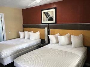 Central Inn & Suites