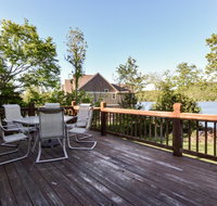 Chalets Resort LAKEFRONT Cottage Free Amenities Amazing views Kayaks 2 Pools - Accommodation Ohio