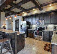 Chalets Resort Luxury Lakefront Villa Amazing View 2 Pools Free Amenities Dock - Accommodation Ohio