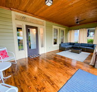 Charles on 11th - Beautifully Restored Historic Southside Home, Walkable, Perfect for Groups - Accommodation Ohio