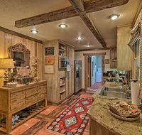 Charming Home  4 Mi to Sapphire Valley Resort - Accommodation Ohio