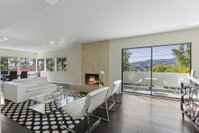 Chic and sophisticated modern Hollywood Hills home Accommodation Ohio