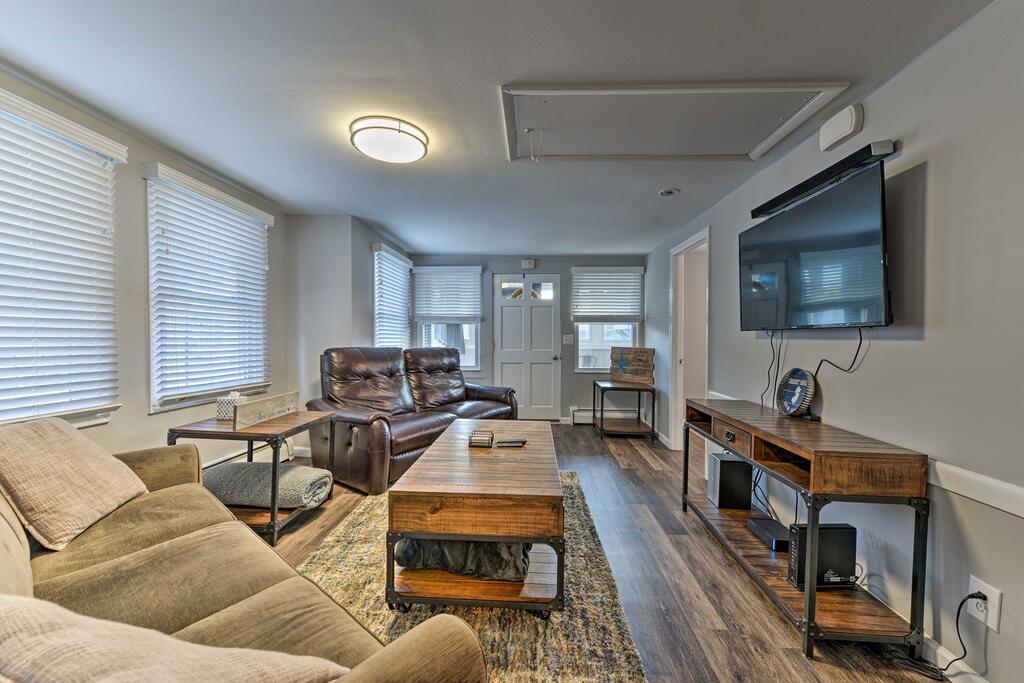 Chic Cottage With Yard - Walk To Beach, Boardwalk - thumb 0