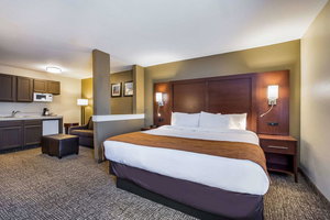 Comfort Inn & Suites Fairborn Near Wright Patterson AFB