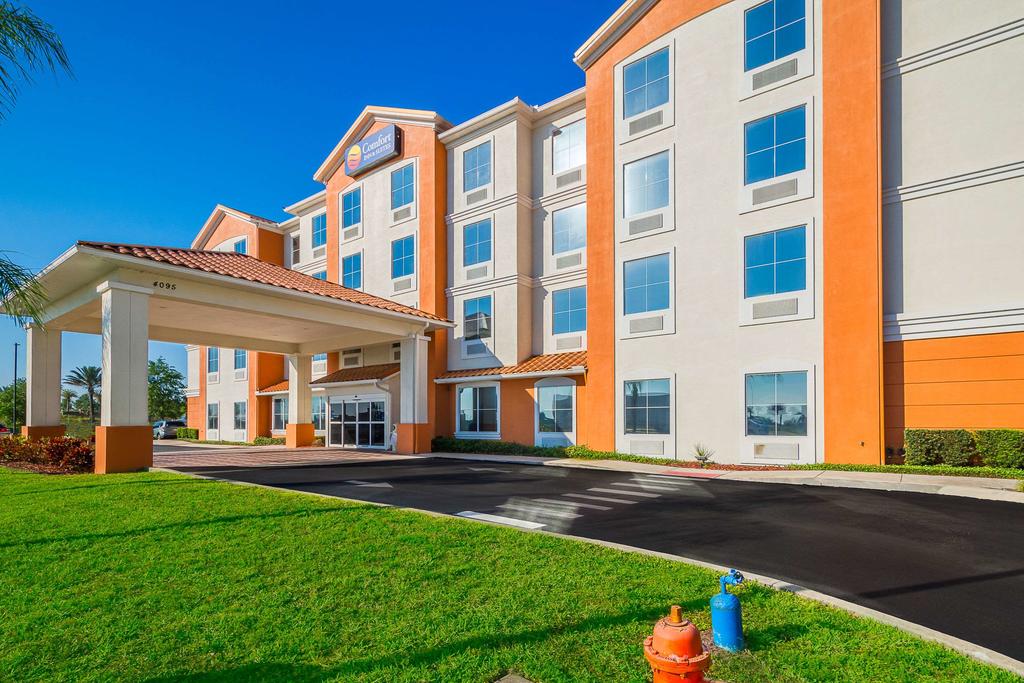 Comfort Inn & Suites Maingate South - thumb 0