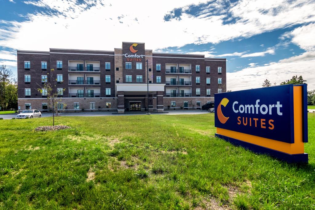Comfort Suites - thumb 0