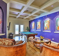 Contemporary Brandon Home with Pool & Game Room - Accommodation Ohio