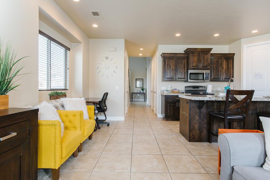 Coral Ridge 4144 X-BOX ONE, PRIVATE HOT TUB, SCOOTERS, BIKE, FISHING GEAR, GAMES, AND MORE! - thumb 3