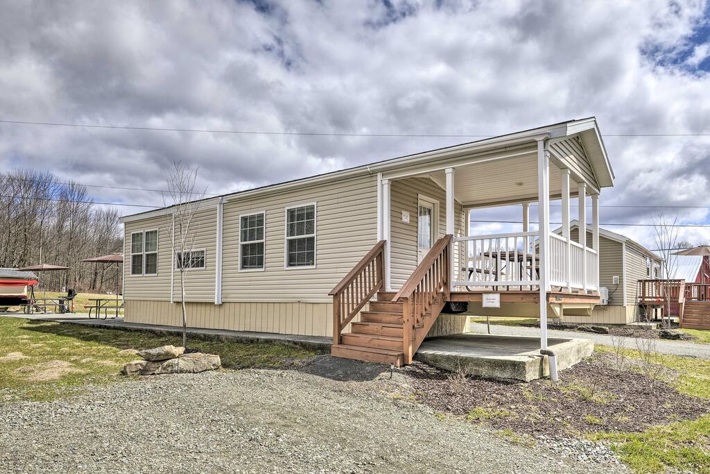 Cottage On 100 Acres, Near Elk Mtn Ski Resort - thumb 2