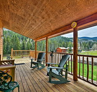 Cozy Cabin Escape with MTN Views Near the Red River! - Accommodation Ohio