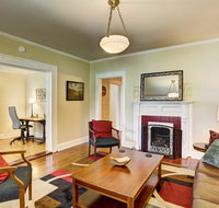 Cozy Fayetteville Home w/Yard - Close to Downtown - Accommodation Ohio