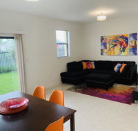 Davie Townhouse - Brand New, Sleeps 7 - Accommodation Ohio