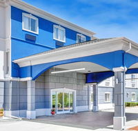 Days Inn  Suites by Wyndham Sulphur Springs - Accommodation Ohio
